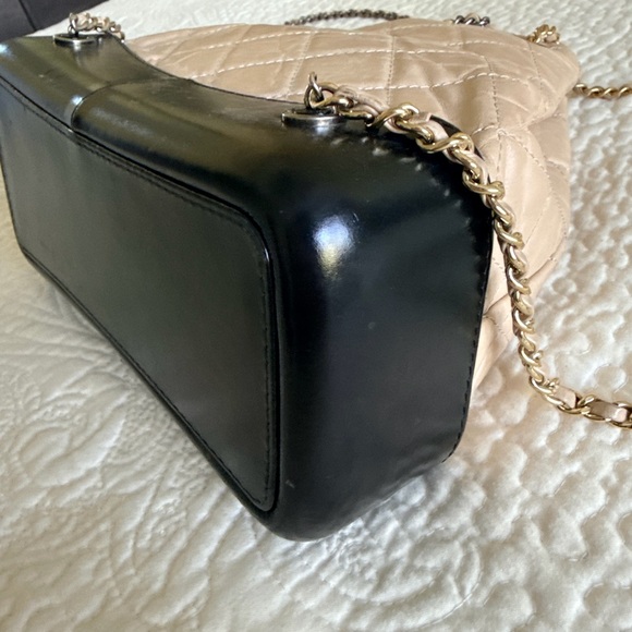 Chanel Beige Quilted Women's Bag/backpack - Picture 4 of 5